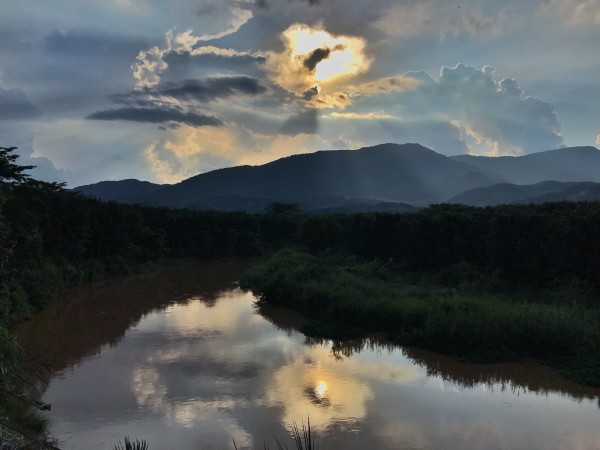 富宝铁精粉最新价格与一场自然美景的探险之旅介绍